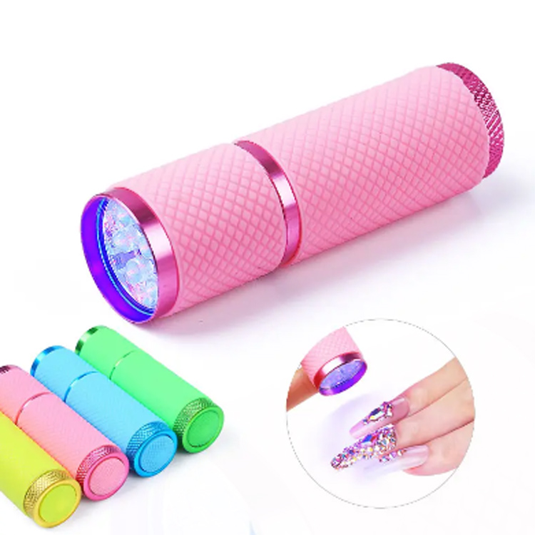 2024 การบ่มเจลโปแลนด์ไฟแห้ง 9 LED UV Mini Nail Lamp